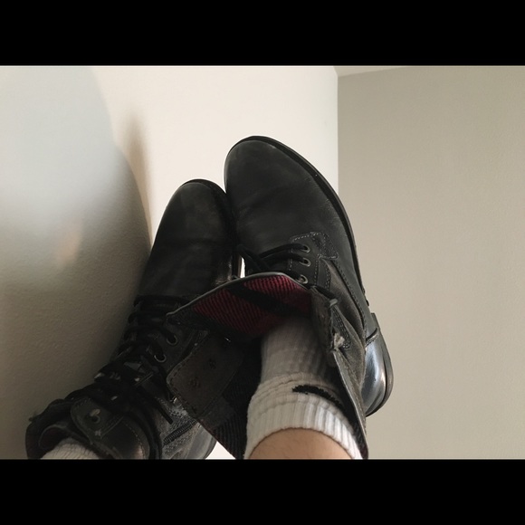 Black and brown worn in boots - Picture 2 of 3